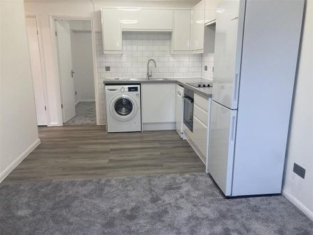 2 bedroom apartment to rent - Photo 5