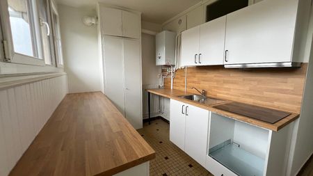 Location Appartement 3 pièces 69m² CHAMALIERES 63400 - Photo 2