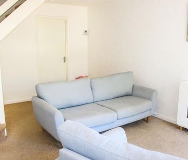 2 bedroom terraced house to rent - Photo 3