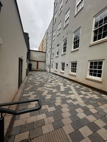Room in a Shared Flat, The Port On The Square, BS2 - Photo 4