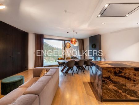 Pronájem bytu 4+kk 118 m2 - Fotografie 2