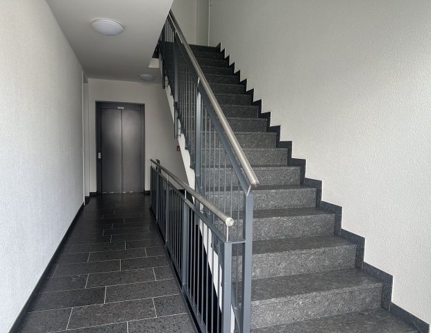 Exklusive Neubau-Wohnung mit Aufzug! - Foto 1