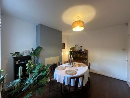 2 bedroom terraced house to rent - Photo 4