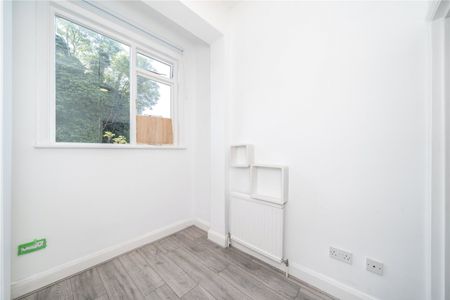 Cambridge Gardens, North Kensington, W10, London - Photo 2
