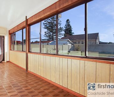 Charming Single-Level Home in a Quiet Yet Convenient Location - Photo 3