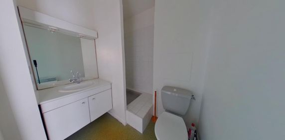Location Appartement 1 pièce Meublé 21m² POITIERS 86000 - Photo 2