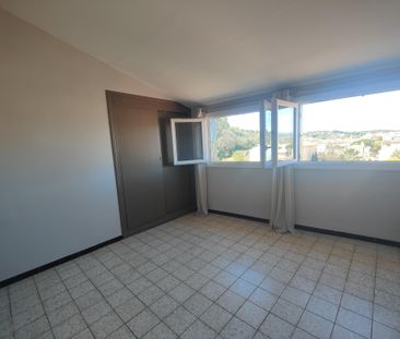 Location Appartement 3 pièces 54m² LE PRADET 83220 - Photo 5