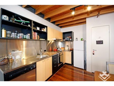 The Cannery Loft Apartment - Photo 5