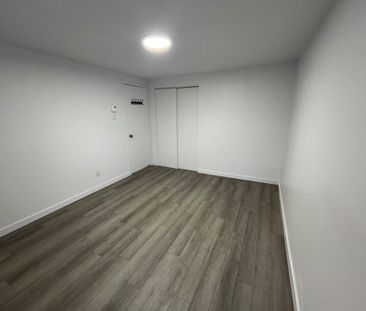 34A Rue de Berri, H7G 2W5, Laval - Photo 2
