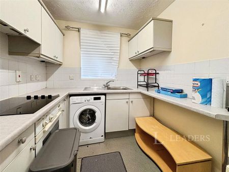 Studio to rent - Photo 5