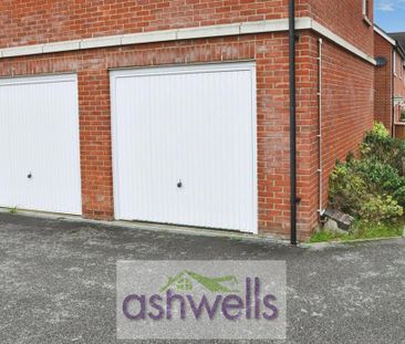 4 bedroom semi-detached house to rent - Photo 4