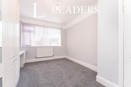 2 bedroom bungalow to rent - Photo 2