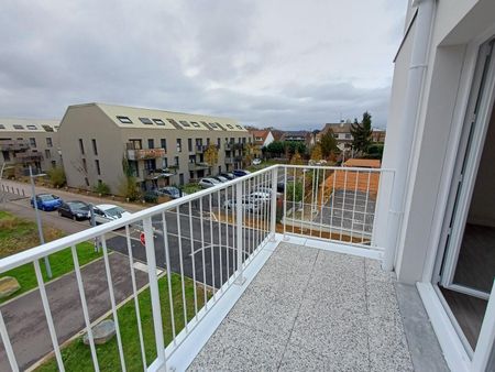 location Appartement T3 DE 60.3m² À CARRIERES SOUS POISSY - Photo 5