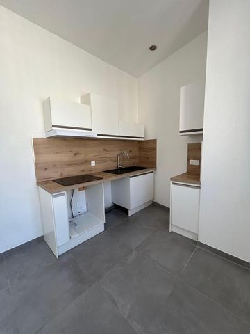 Location Appartement 2 pièces 65m² ST AMBROIX 30500 - Photo 2