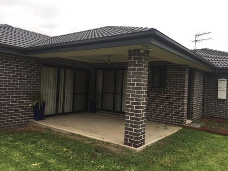 Calala Family Home - Photo 5