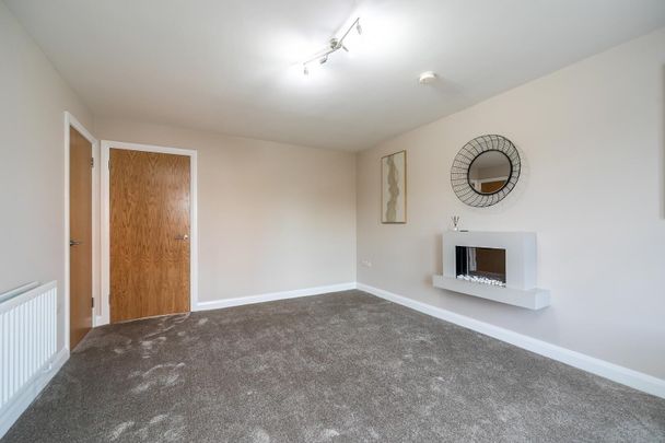 11 Fort Manor, BT251GG, Dromore - Photo 1