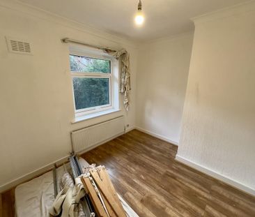 2 bedroom end of terrace house to rent - Photo 5