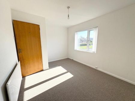 17 Abbey Ring, Holywood, BT18 9NS - Photo 2