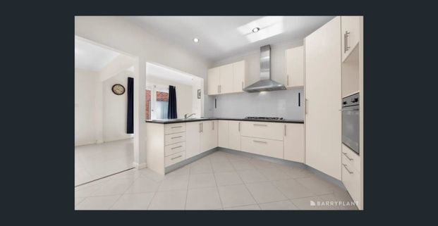 Ultra-convenient Lifestyle - Photo 1