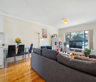 Two Bedroom Unit - Close to the Beach! - Photo 6