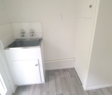 ONE TREE HILL Moana Avenue 2 bedroom unit - Photo 6