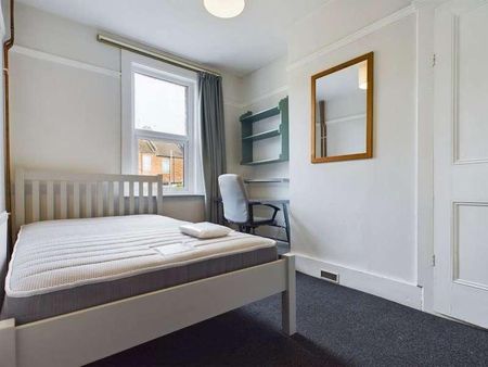 Redvers Road, Brighton, BN2 - Photo 3