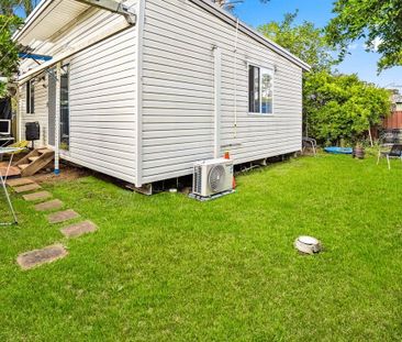 Modern 2-Bedroom Granny Flat in Prime Location - Photo 5