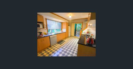 Idyllic Cottage, North end of Island in Peaceful, Private Setting. - Photo 5