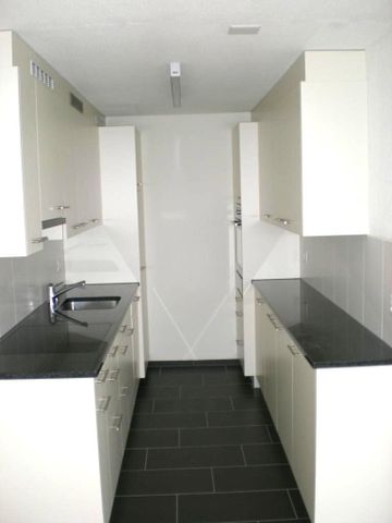 4.5 Zimmer, 87 m², 4. Stock - Photo 2