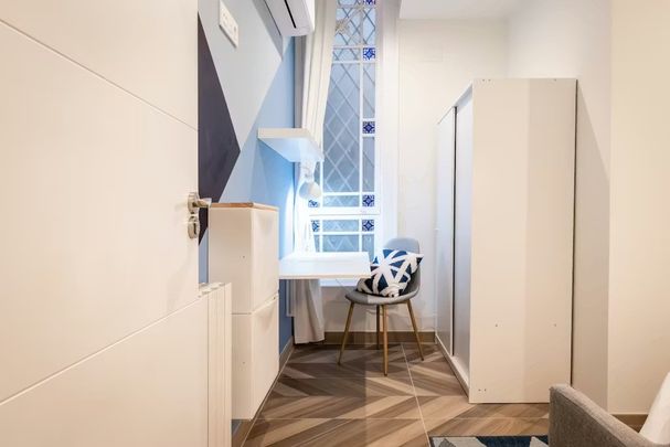 Ronda de Sant Pere, Barcelona, Catalonia 08010 - Photo 1