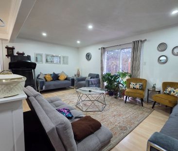 For Lease - 23 Schueller Street, Kitchener, Ontario - Photo 6