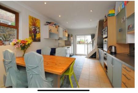 Room in a Shared Flat, West Hampstead, NW6 - Photo 3