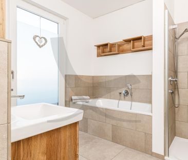 Penthouse Living - Photo 4