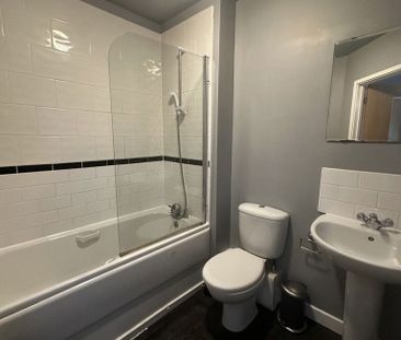 Caister Hall Apartment 33, Coventry - Photo 3