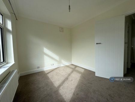 2 bedroom maisonette to rent - Photo 5