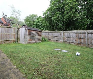 3 bedroom semi-detached house to rent - Photo 4