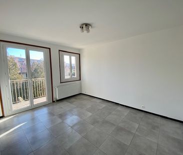 Location Appartement 1 pièce 28m² - Photo 2