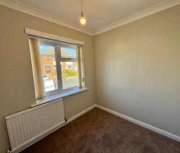 3 bedroom semi-detached house to rent - Photo 4