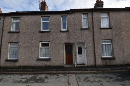 2 bedroom terraced house to rent - Photo 3