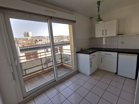 « LES ANGLES - STUDIO 26.84M² AVEC BALCON » - Photo 2