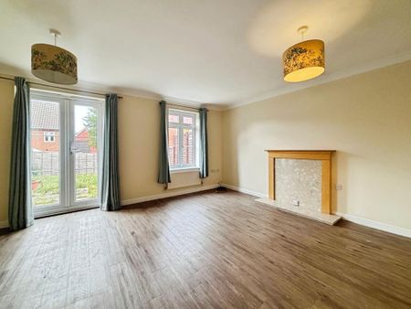 3 bedroom semi-detached house to rent - Photo 2