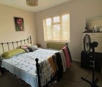 Lindsay Avenue - Photo 2
