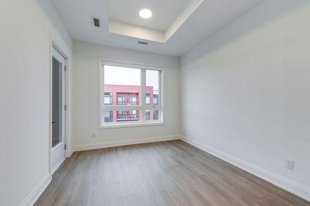 For Lease - 3250 Carding Mill Trail Unit# 522, Oakville, Ontario - Photo 4