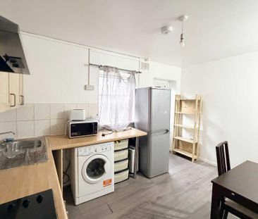 Studio to rent - Photo 3