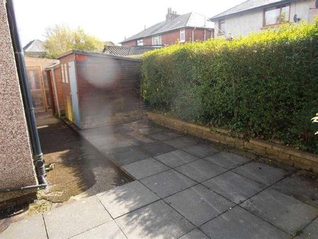 Kenilworth Place, Lancaster, LA1 - Photo 3