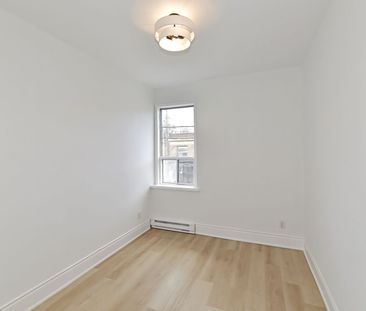 For Lease - 1105 Queen Street Unit# 2, Toronto, Ontario - Photo 3