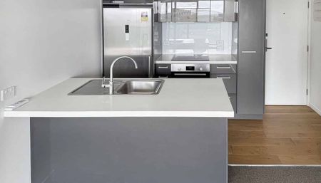 Modern 2-Bed, 2-Bath Apartment in Prime Manukau - Photo 4