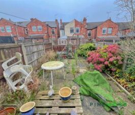 3 BEDROOM House - Mid Terrace - Photo 1