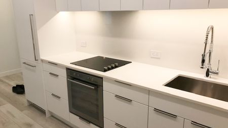 1 Bed Condo For Rent In University District. Heat & Water Included. - Photo 4