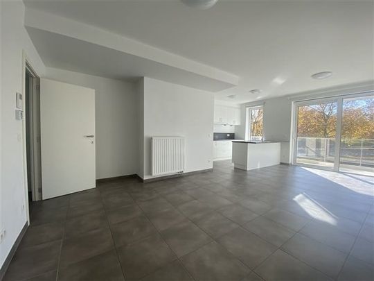 Appartement te huur - Photo 1